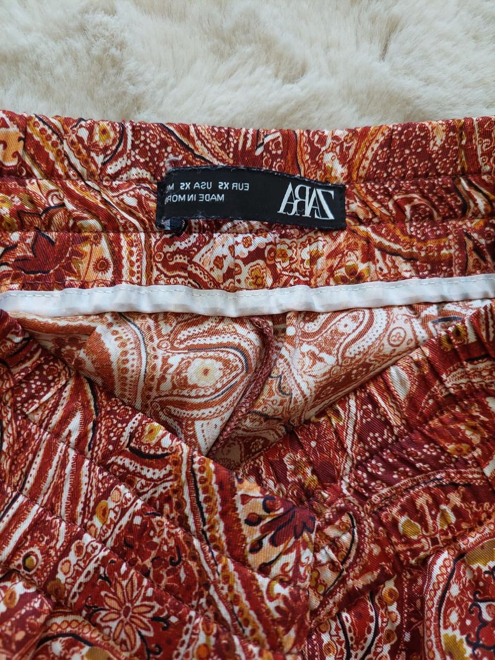 Zara Pantaloni: Damenhose Zara Gr. XS – Usato da Domat/Ems venduto da Lorand_ 1