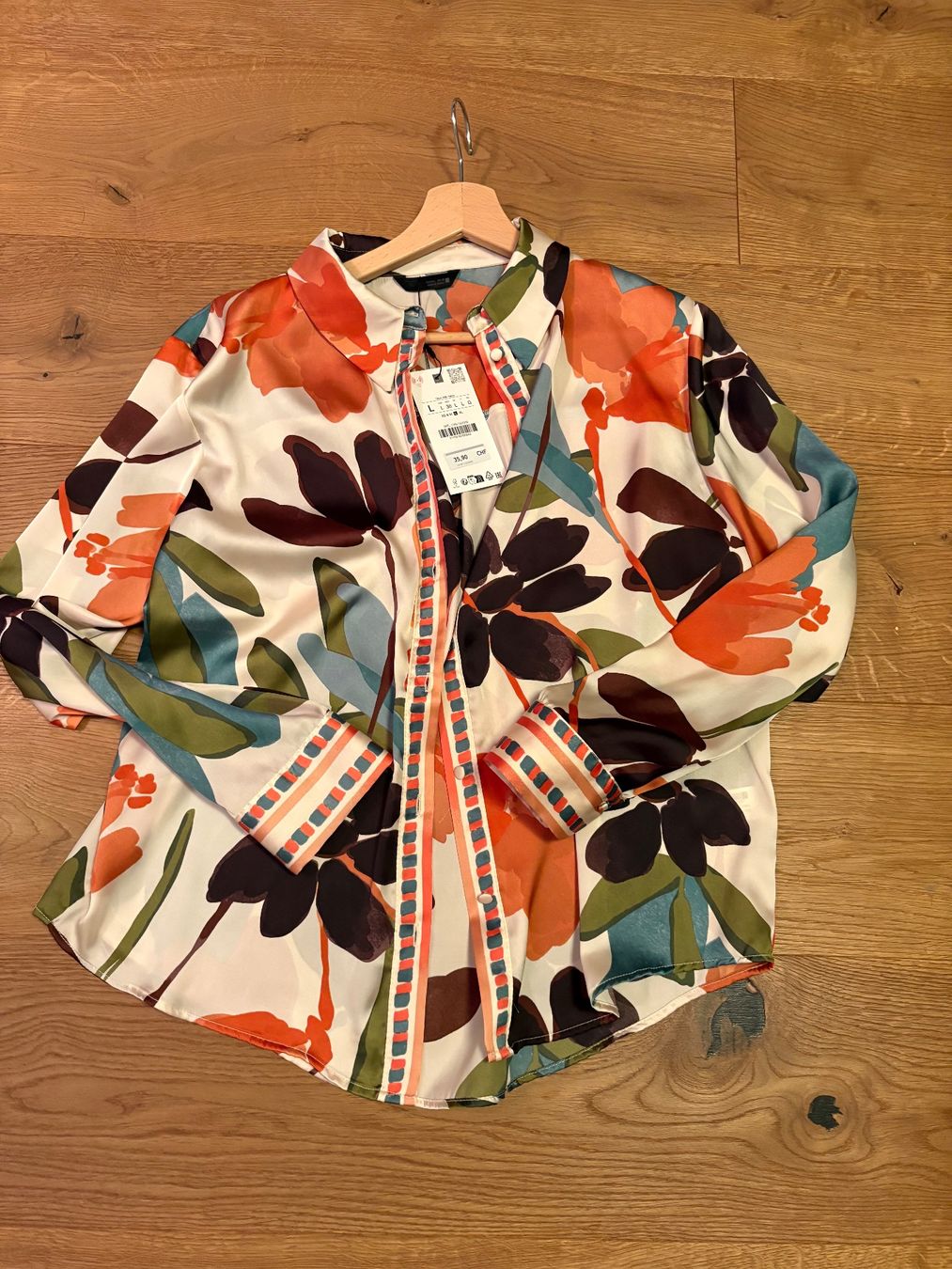 Zara Camicette: Bluse Damen Langarm mit Blumenmuster Grösse L neu – Nuovo (secondo la descrizione) da Gutenswil venduto da mse_hbj5 1