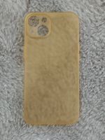 Handyhülle für das Iphone 13 der Marke Casr in Gold