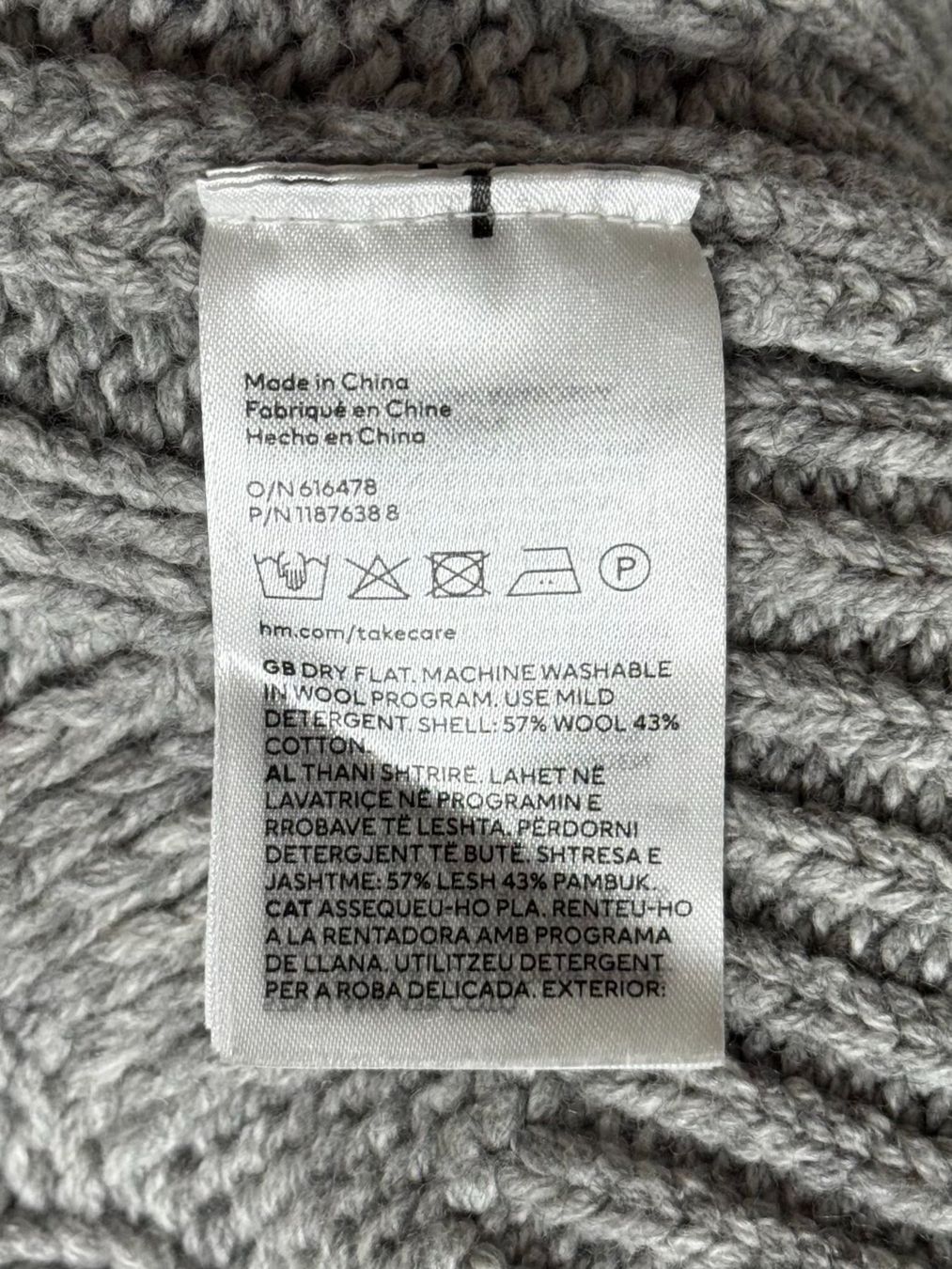 H&M Maglioni & Felpe: H&M Kabelstrick Pullover, primär aus Wolle – Usato da Vilters venduto da Sidsel_M 6