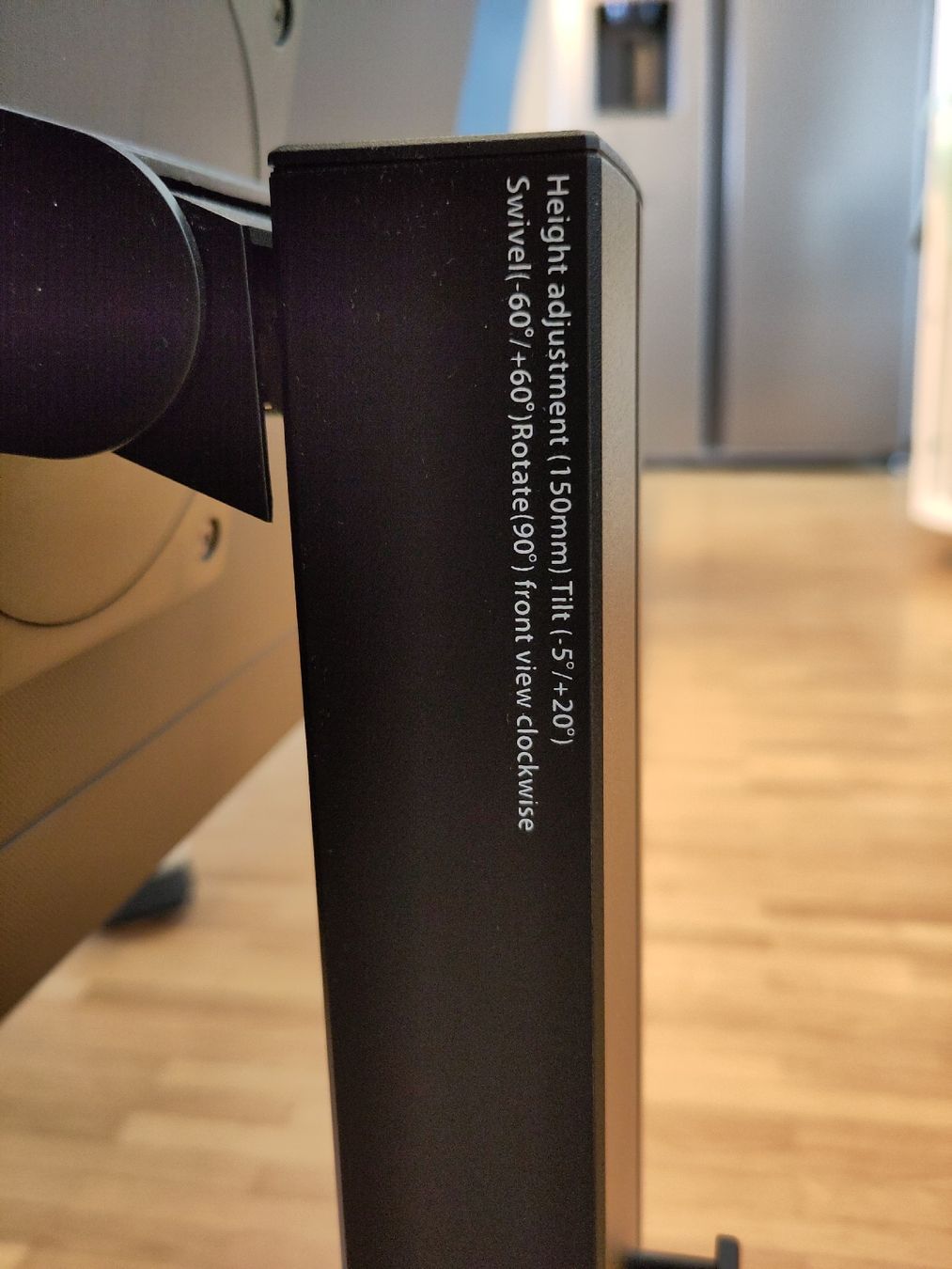 Asus Monitor: ASUS 24" Monitor Bildschirm – Difettoso da Zürich venduto da njerryrocky 2