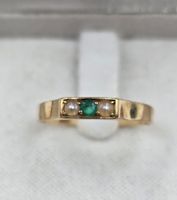 ring antik gg 750 / gr 56 / 2 miniperlen und ein minismaragd