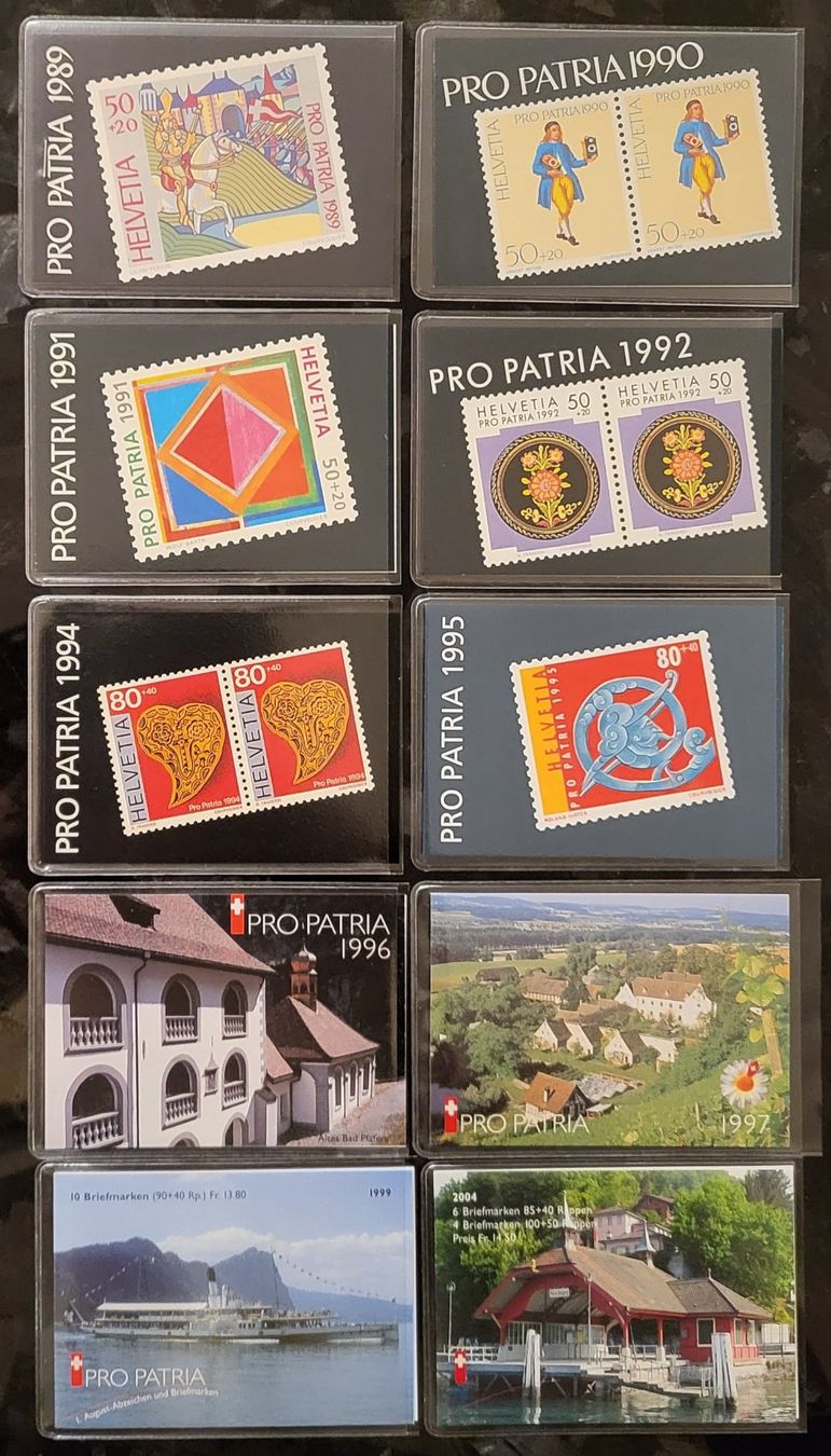 Alle Briefmarken: 10 Pro-Patria Markenheftchen, Nominal CHF 72.10, postfrisch – Neu und originalverpackt aus Castione von Rx-stamps