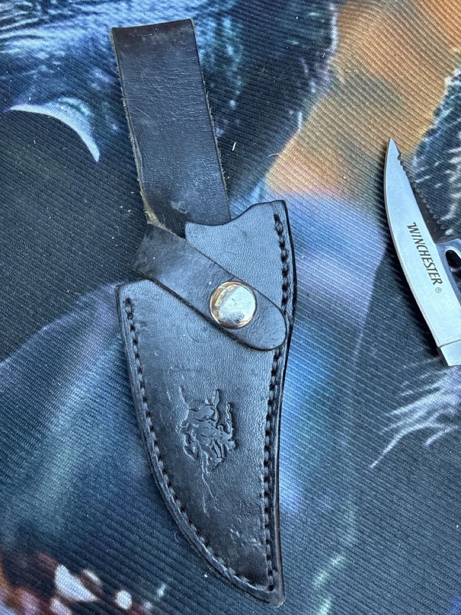 Winchester Accessori: Winchester Messer mit Lederscheide gebraucht – Nuovo (secondo la descrizione) da Krattigen venduto da Chasseur3 2