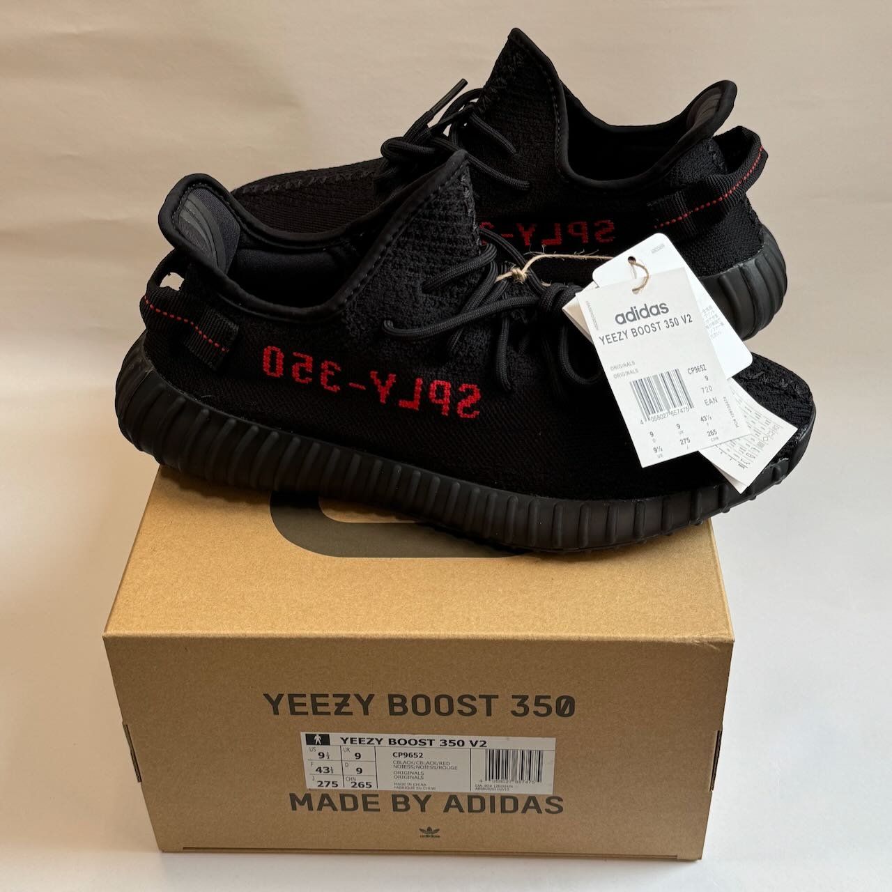 Adidas Herrenschuhe: Adidas YEEZY BOOST 350 V2 CP9652 Gr.9 1/2 – Neu und originalverpackt aus Bern von Pneu333 1