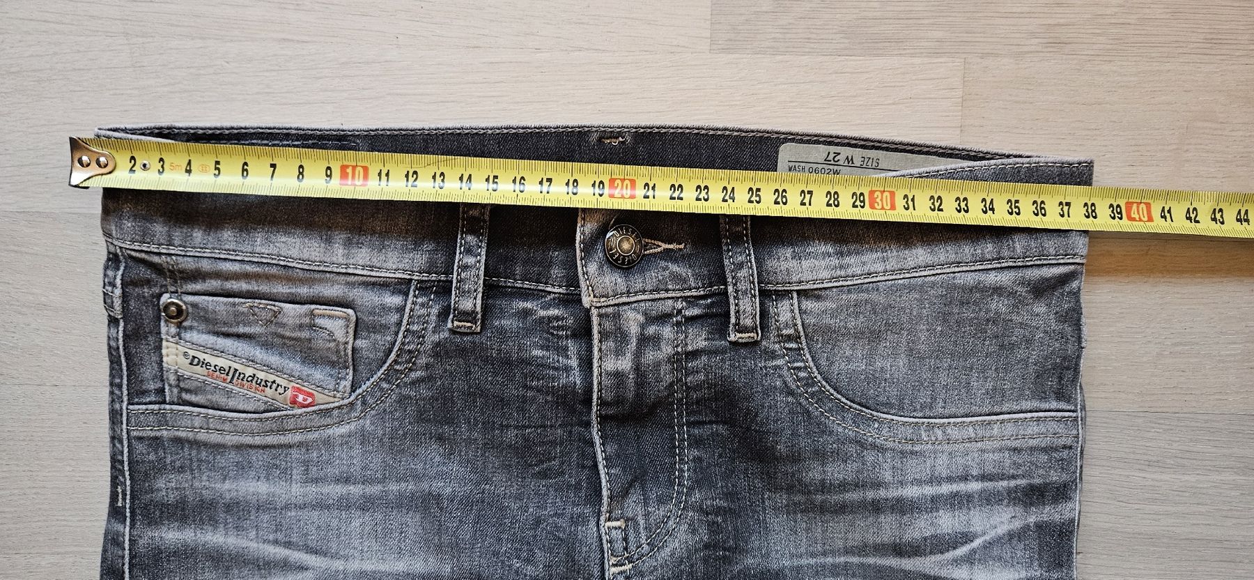 Diesel Jeans: Diesel Stretch Jeans Gr. 27 Modell Livier – Usato da Baden venduto da Boomer76