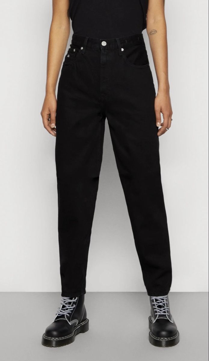 Tommy Hilfiger Jeans: Mom jeans Hilfiger – Nuovo (secondo la descrizione) da Nyon venduto da liz_ss6g 4