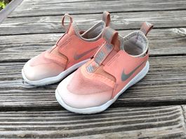Nike Flexrunner lachsrosa Gr. 26 