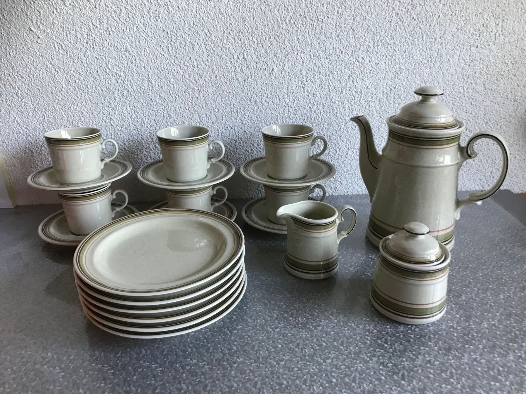 Set di piatti: Komplettes Winterling Kaffee Service – Usato da Hagendorn venduto da Pokecollectorch