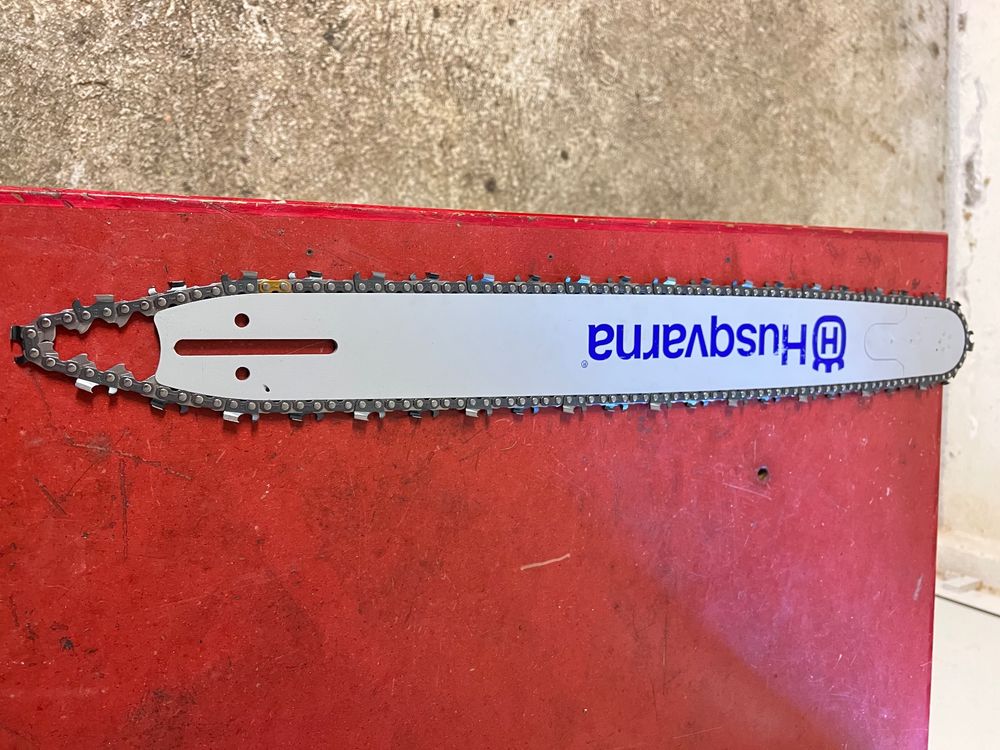 SECURA Sägekette & Schwert Set – 4 Ketten + 1 Schwert 60 Cm, 3/8 Zoll, 84 Glieder Für Husqvarna 61