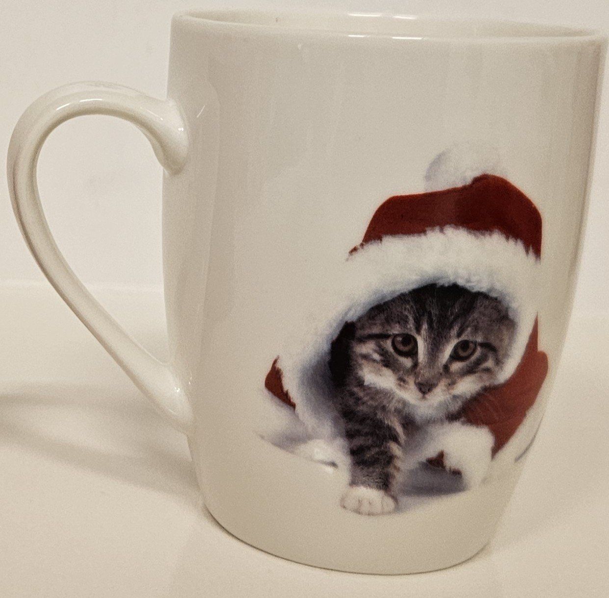 Tazze: Winterliche Tasse mit Kätzchen im Samichlaus-Kostüm! – Nuovo (secondo la descrizione) da Muttenz venduto da Gepard23 1