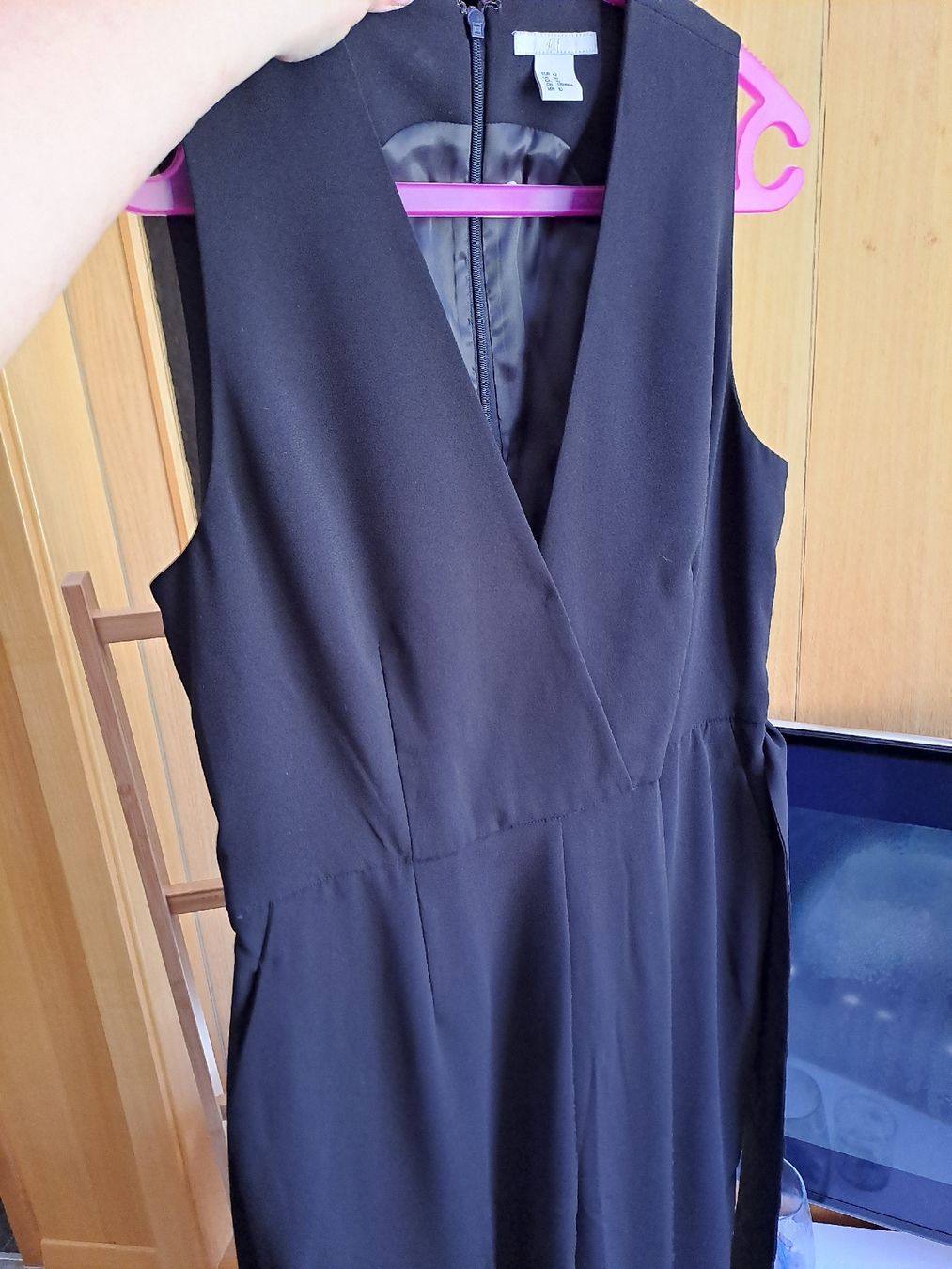 Tute: H&M Jumpsuit Schwarz Gr 42 neu – Nuovo (secondo la descrizione) da Rickenbach LU venduto da bishiida 4