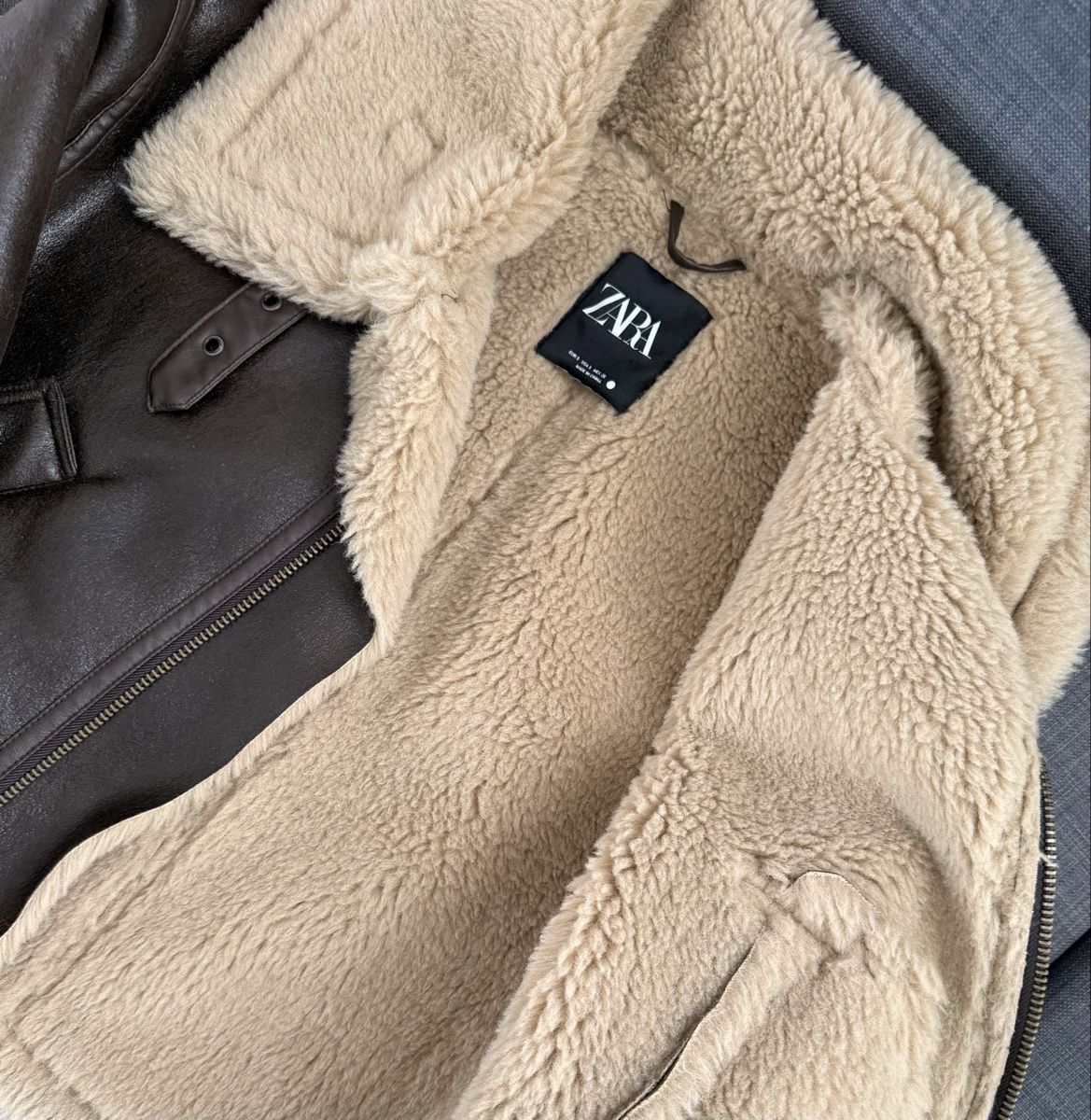 Zara Giacche: Zara Jacke braun Kunstleder, Teddyfutter – Nuovo (secondo la descrizione) da Bad Ragaz venduto da Yudi_27 1