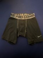 Nike Pro Combat Shorts,  neuwertig, Jungen Grösse S