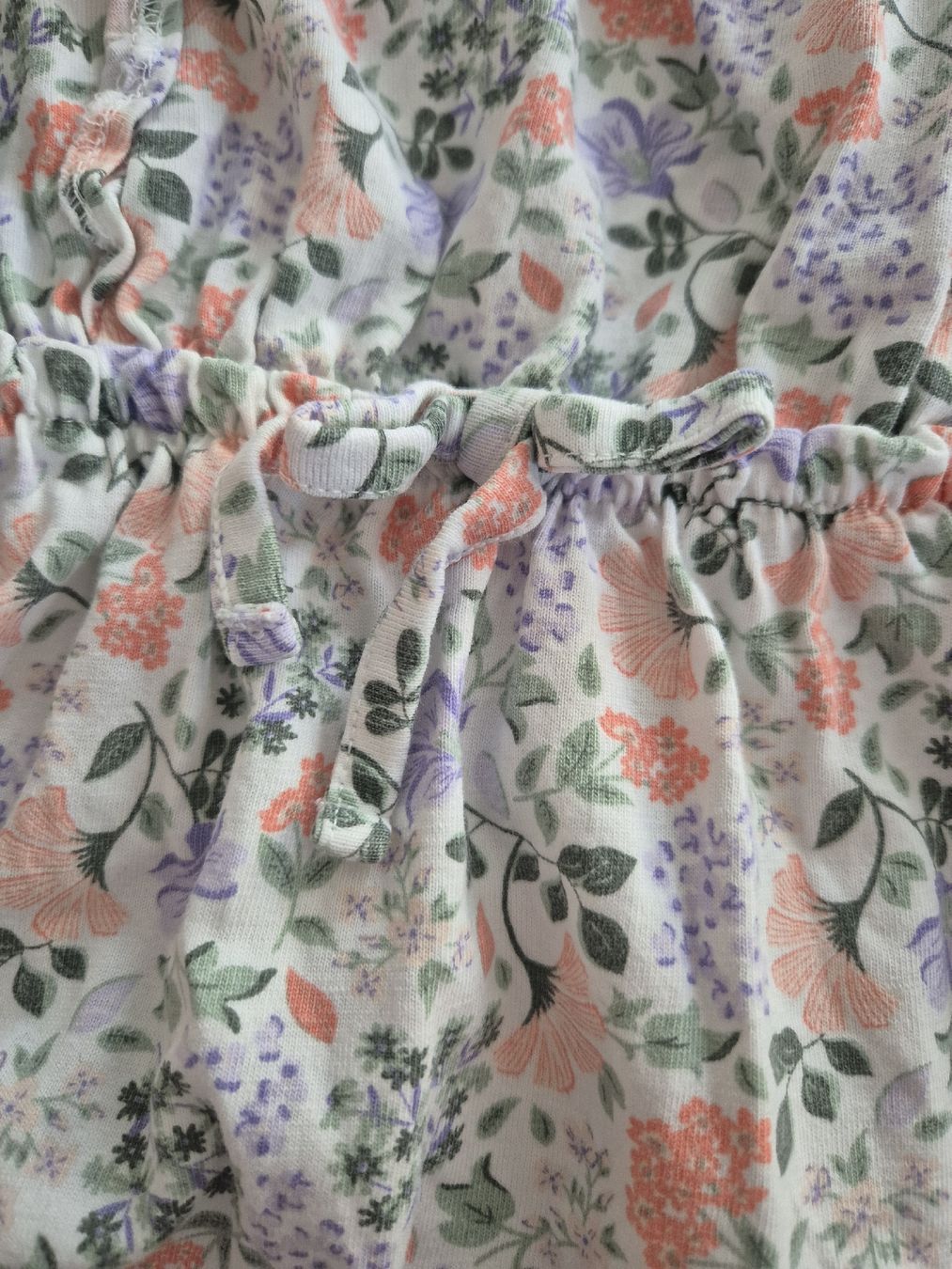 Vertbaudet Robes et jupes: Süsses Kleid mit Blumenmuster, Grösse 97cm, vertbaudet – D'occasion à Adliswil par Stardust11 1