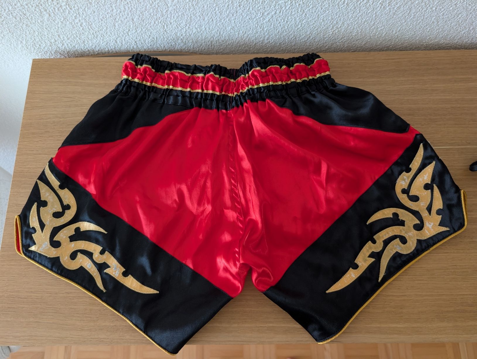 Hosen: Thaibox Hose von Leone, Grösse XL. – Gebraucht aus Winterthur von mrcsrs 1