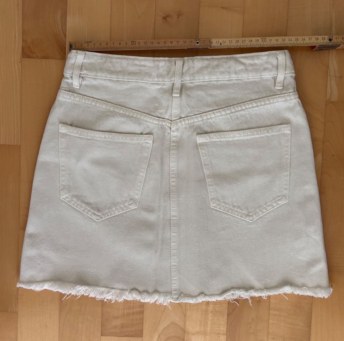 Zara Gonne: Jeansrock Zara – Usato da Winterberg ZH venduto da vanilleinspiration 3