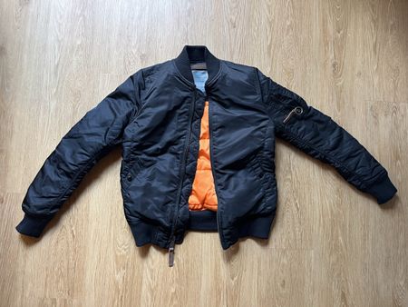 Alpha Industrie Bomberjacke schwarz orange Futter Grösse S