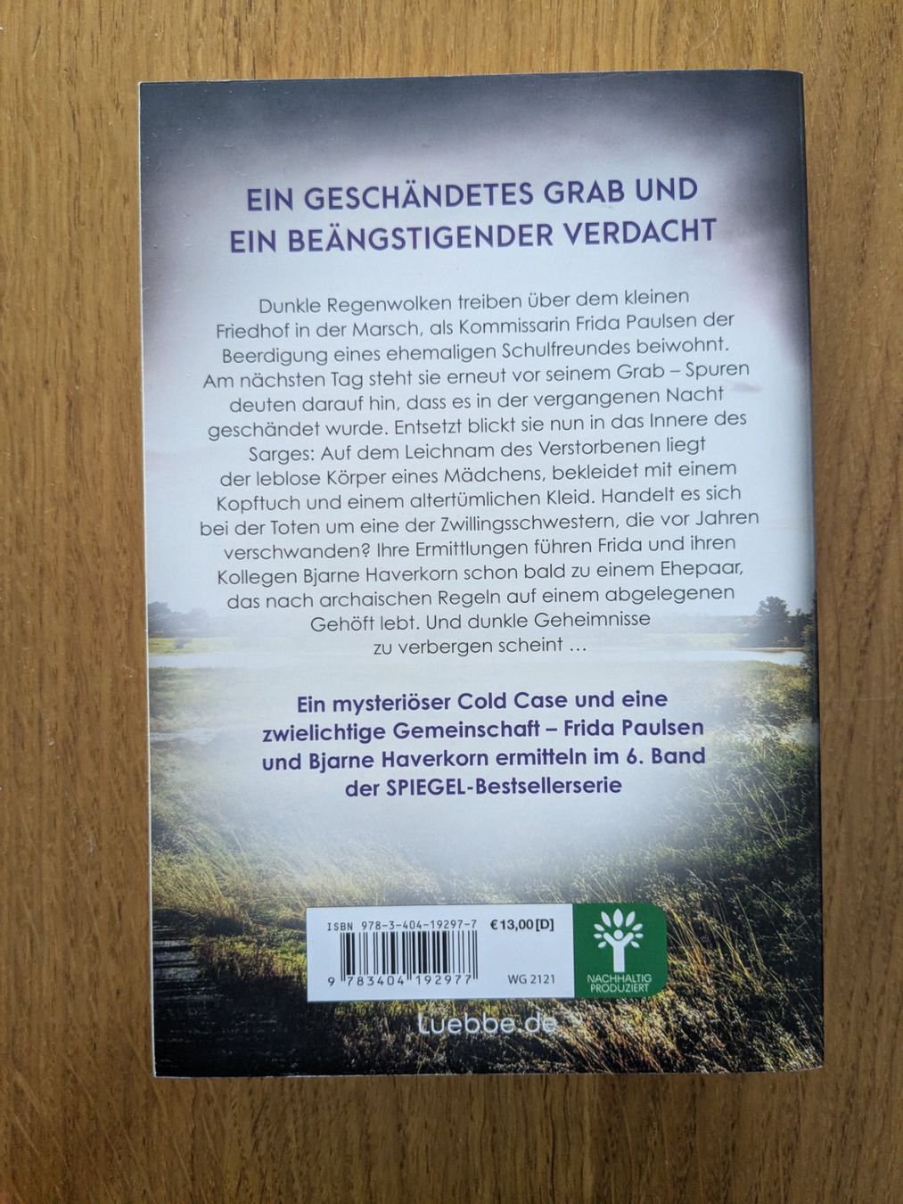 Libri: Romy Fölck - Düstergrab – Usato da Wohlen AG venduto da merkur0300 1