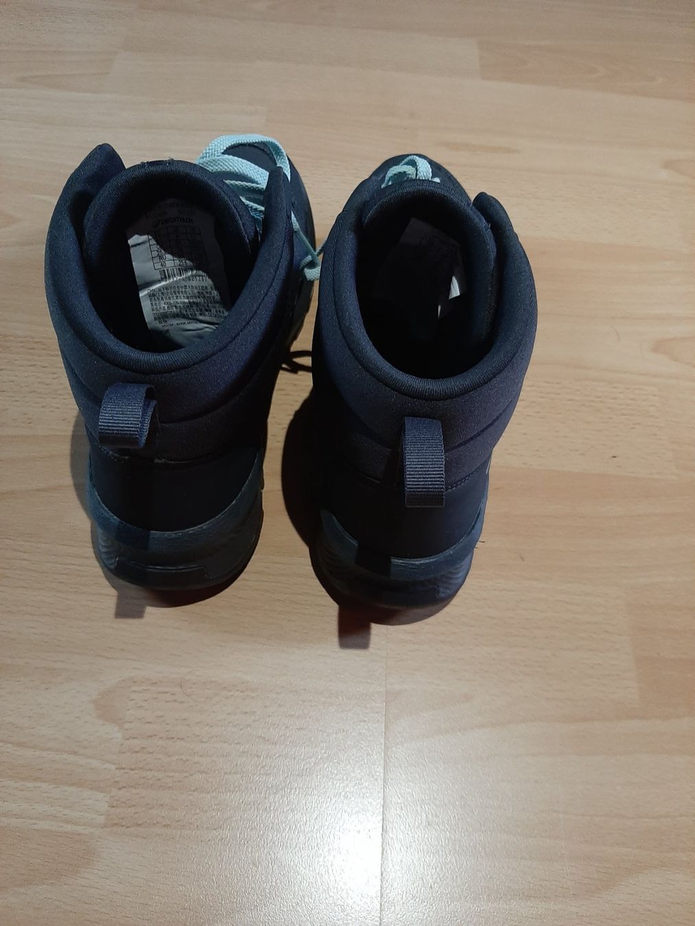 Decathlon Scarpe da uomo: Decathlon Wanderschuhe waterproof Gr.40 – Nuovo (secondo la descrizione) da Schwanden GL venduto da Evmolpia 7