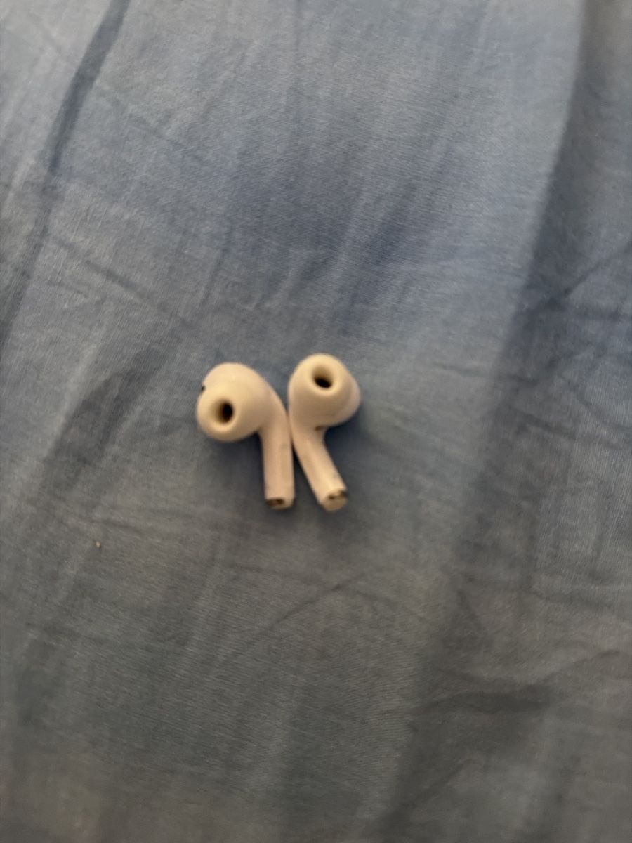 Apple Cuffie: Apple AirPods Pro (2. Gen) mit Ladecase – Usato da Hergiswil LU venduto da jan_rw52 3