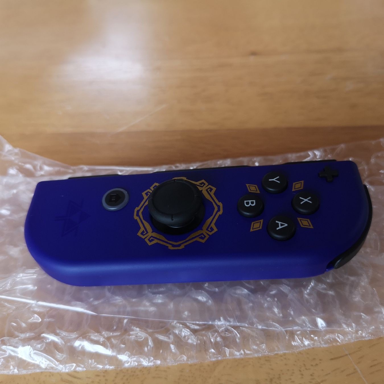 Nintendo Controller: Zelda: Skyward Sword HD Joy-Con Controller (Nintendo Switch) – Nuovo (secondo la descrizione) da Biel/Bienne venduto da scvotti05 6