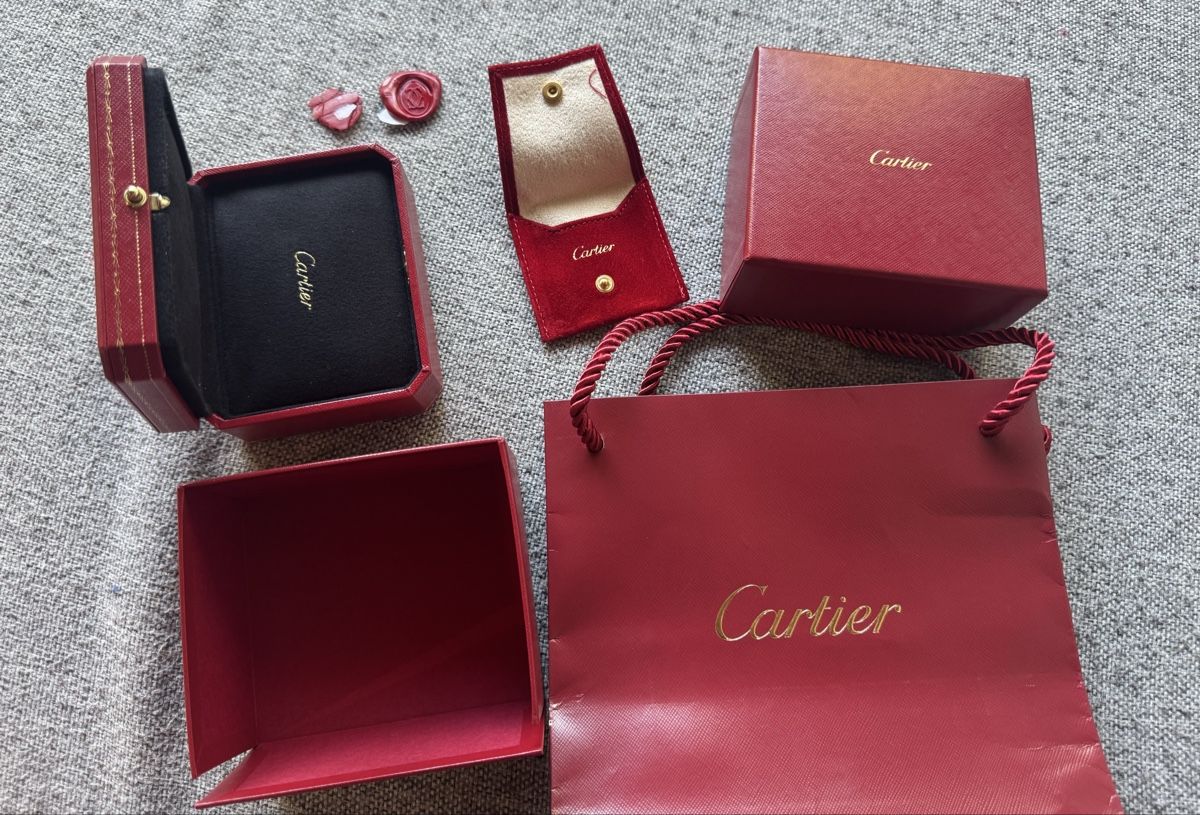 Alle Dekorationen: Cartier-Etui, Verpackung. Original. – Gebraucht aus Forch von naz_fr7n 3