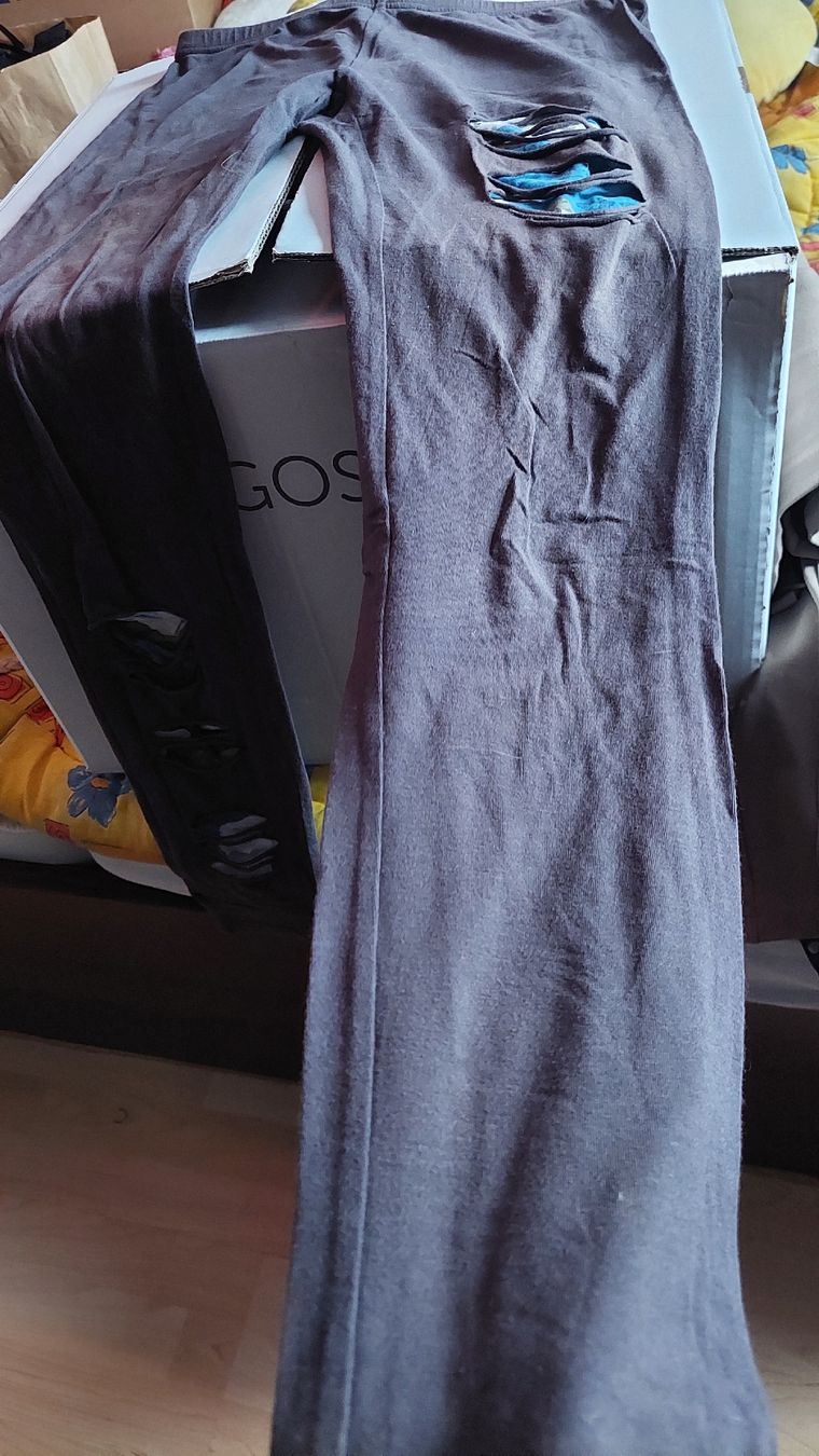 Strümpfe & Strumpfhosen: Leggings gr.L,mit Comouflage – Gebraucht aus Basel von O-MEGA 3