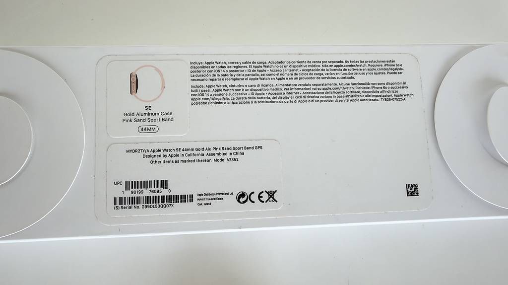 Smartwatch: APPLE WATCH SE 44mm – Nuovo e nell'imballaggio originale da Romont FR venduto da Yohelys 4