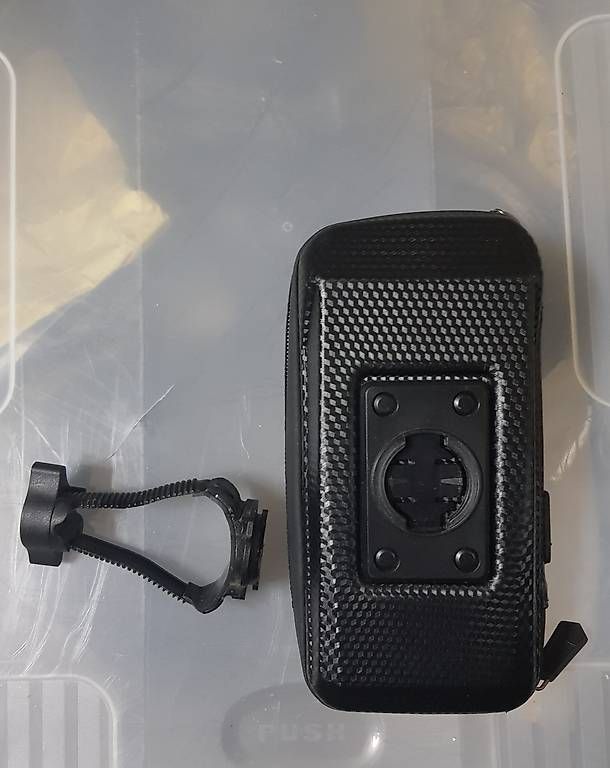 Cavalletti per biciclette: Support Téléphone de Velo  – Usato da Lausanne venduto da michade
