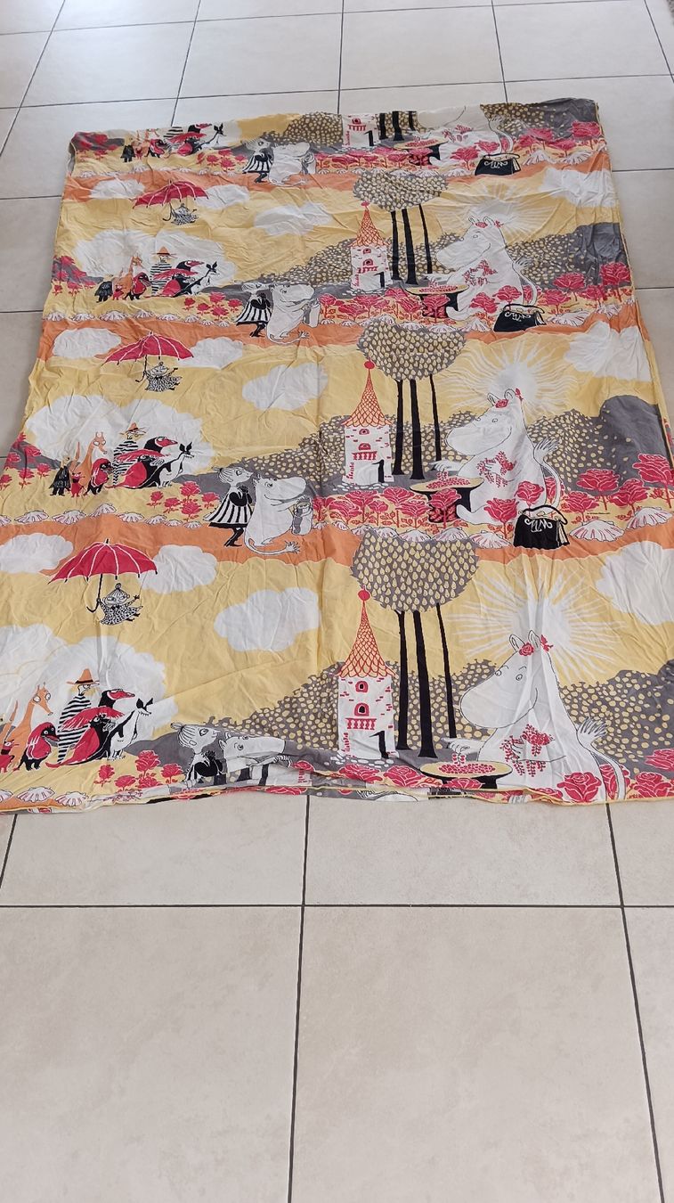 Biancheria da letto: Kinder Duvetanzug mit Mumin Motiven – Usato da Rüegsauschachen venduto da pat_qnm9