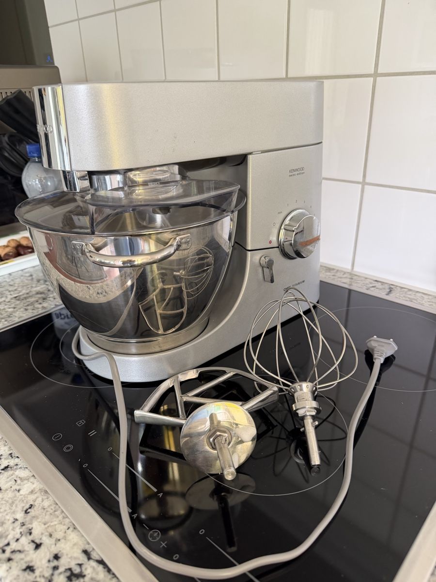 Kenwood Elettrodomestici da cucina: Kenwood Chef Titanium Küchenmaschine, , – Usato da Zürich venduto da sne.swiss