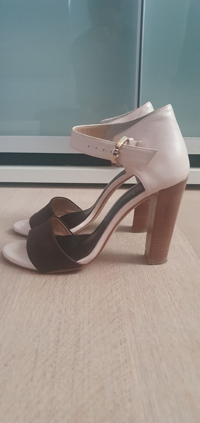 Scarpe da donna: Sandales à talon "Cosmo Paris" – Usato da Echallens venduto da Sabi_c_dzh 3