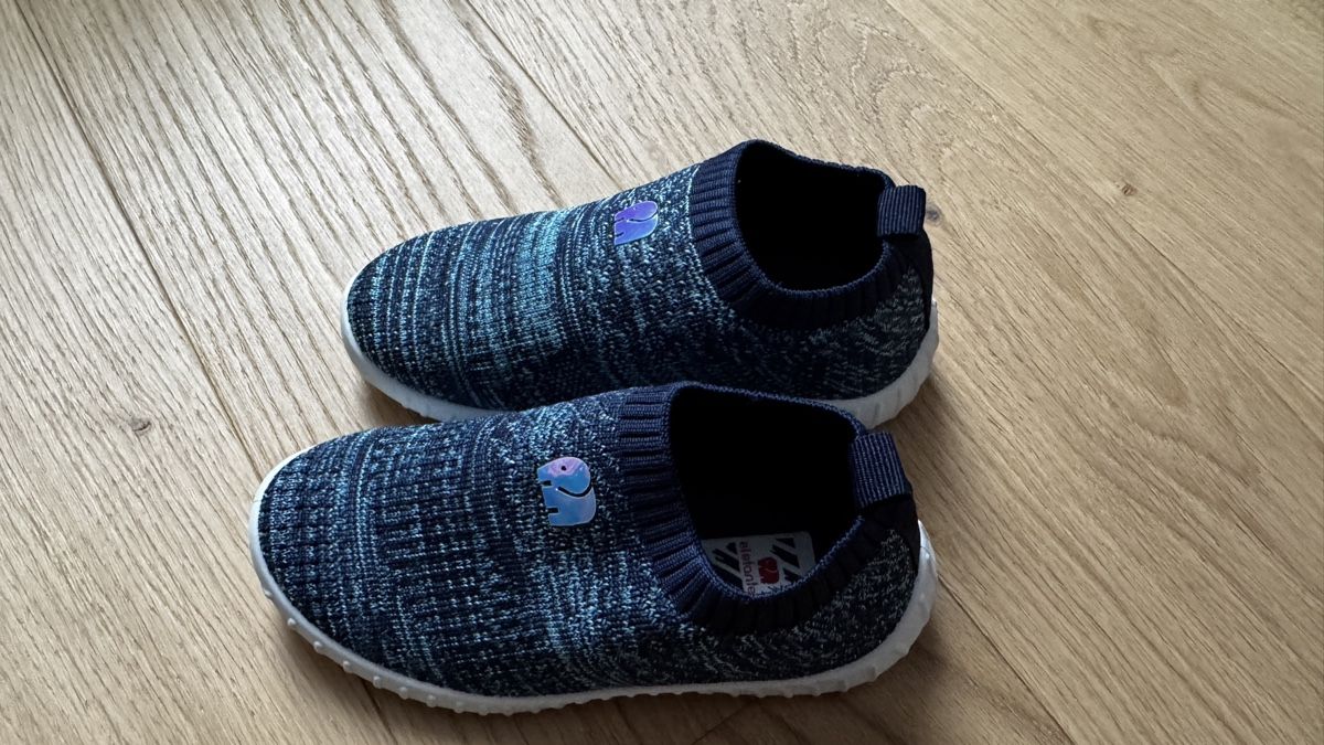 Elefanten Scarpe per ragazzi: Hausschuhe Elefanten Gr. 25 – Nuovo e nell'imballaggio originale da Rain venduto da Heike5284