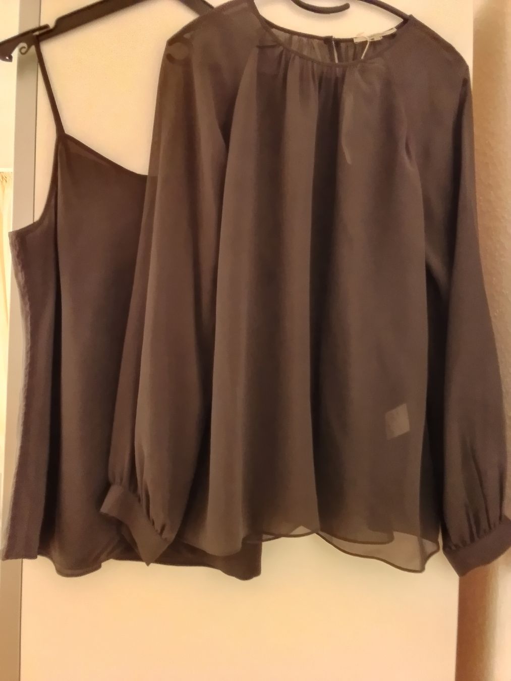 Gérard Darel Camicette: Ensemble blouse+top, neuf, 38/M, Gérard Darel, soie – Nuovo e nell'imballaggio originale da Neuchâtel venduto da Virgule50