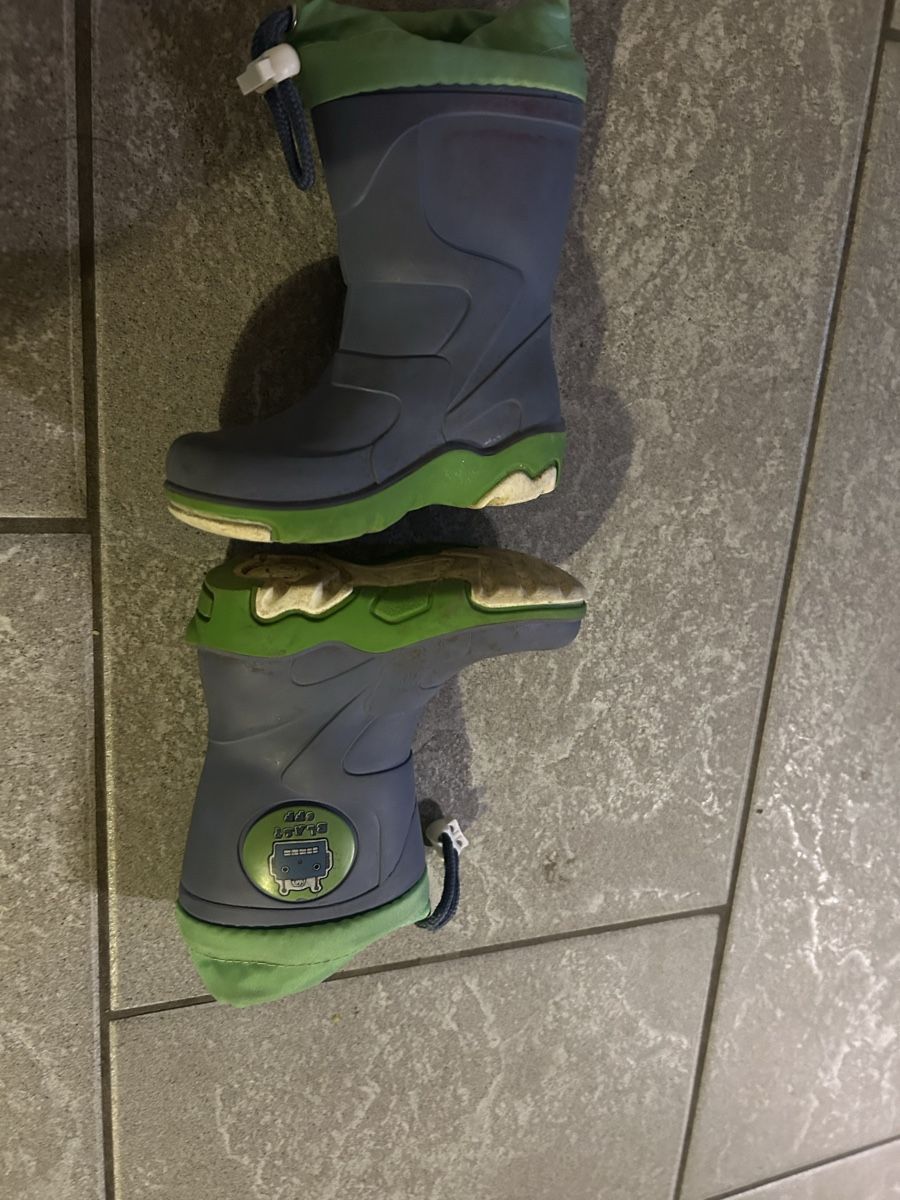 Scarpe per ragazzi: Gummistiefel Gr. 20 – Usato da Langnau am Albis venduto da Elli2013 1