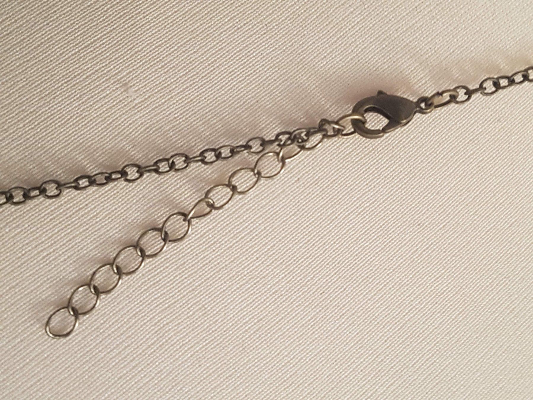 Catenine: Kette mit Glasanhänger mit Blümchen – Usato da Ettingen venduto da Maranathatalitha 5