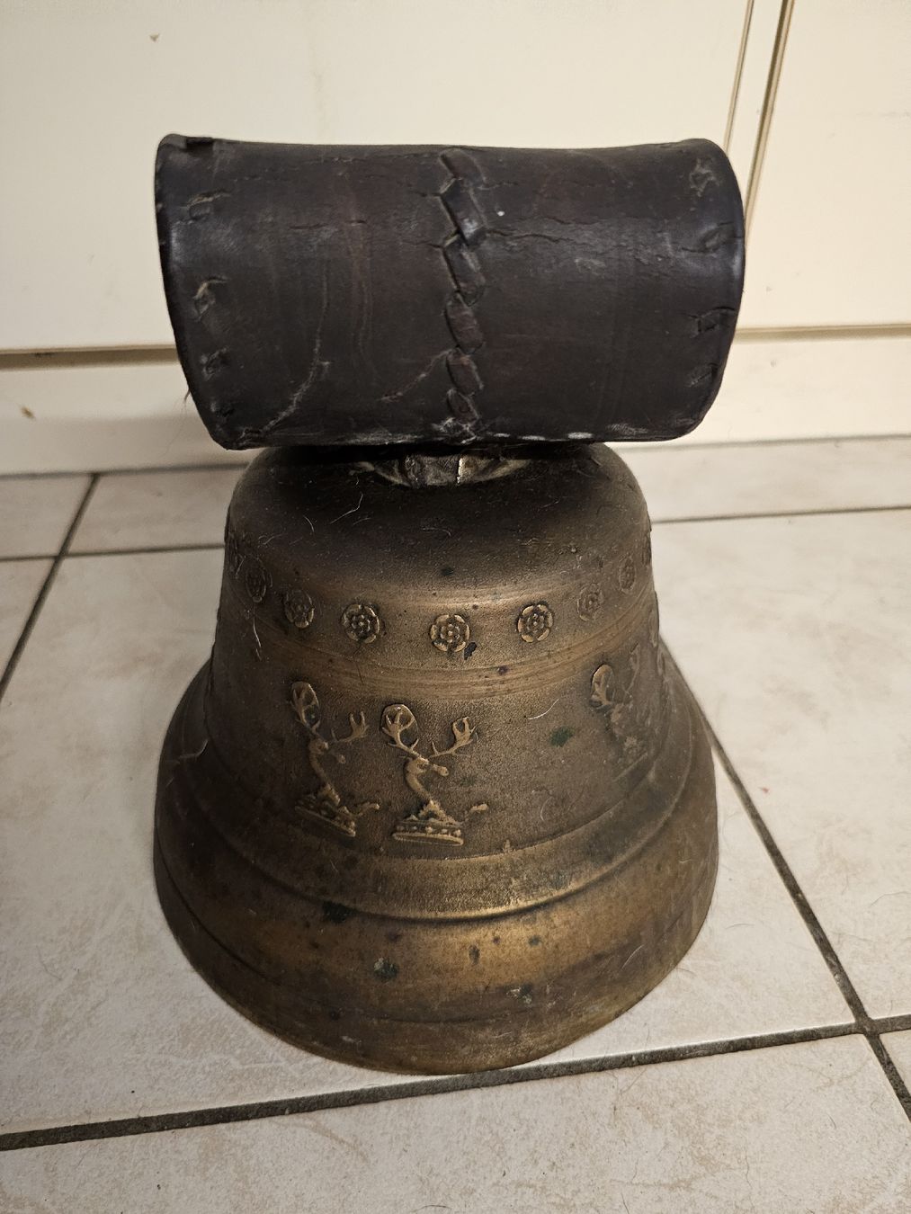Cloches & sonnailles: Gebrauchskuhglocke – D'occasion à Meisterschwanden par Hummer21 2