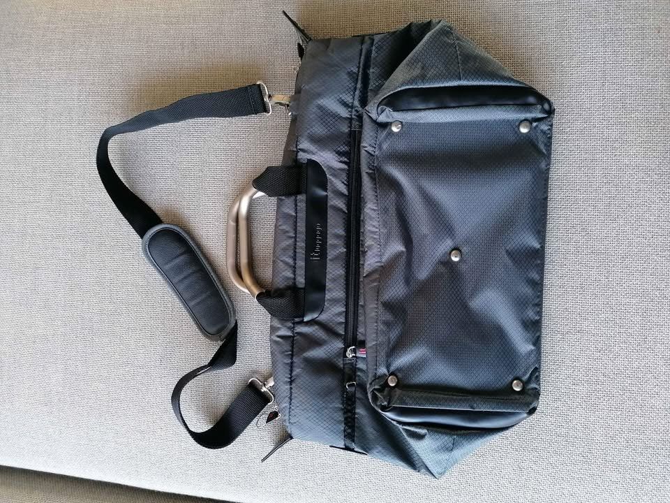 Borse: Graue Tasche ca. 30x55cm – Usato da Nänikon venduto da Manta87 1