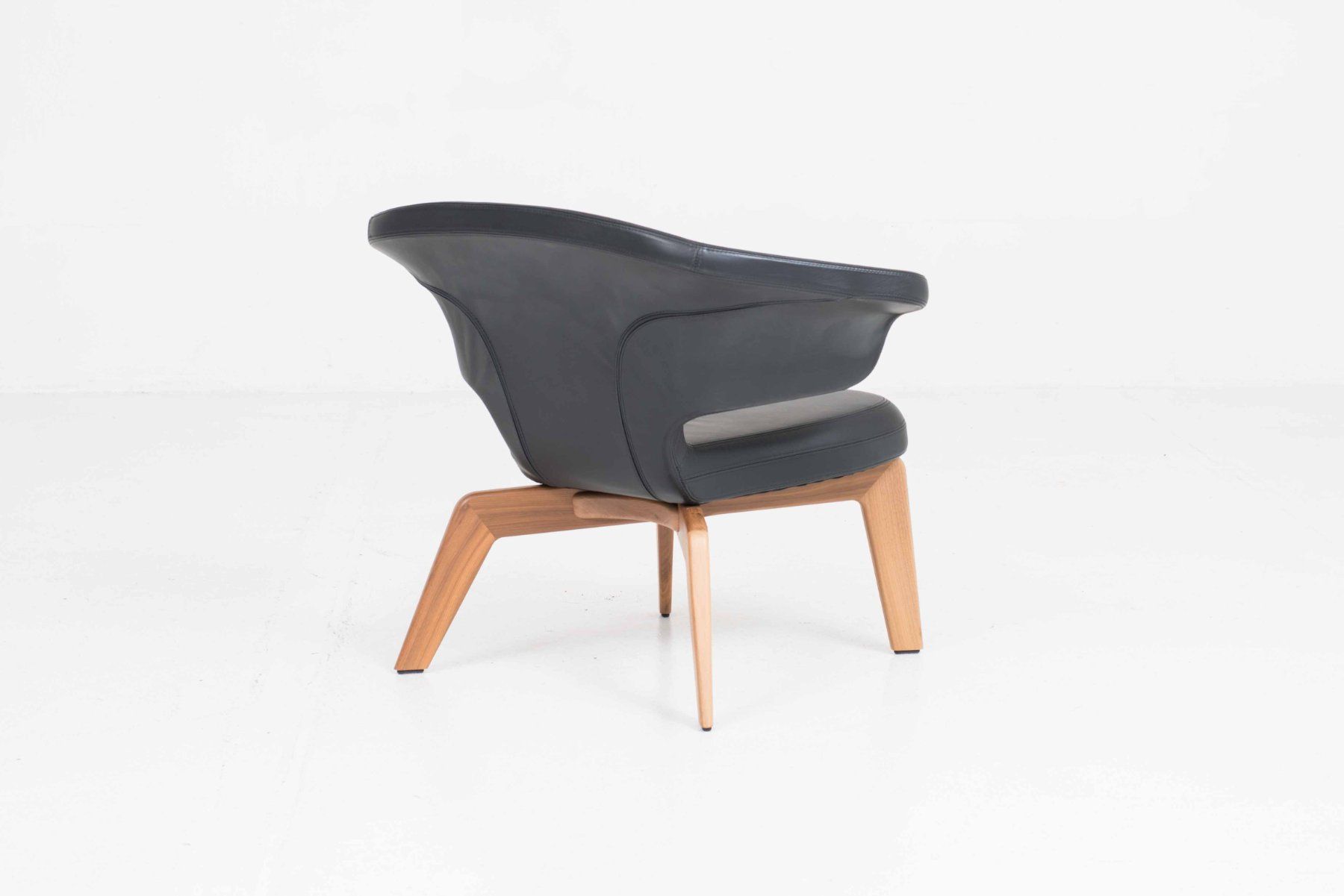Classicon Poltrone: ClassiCon Munich Sessel von Sauerbruch Hutton – Usato da Zürich venduto da STUZH38 3