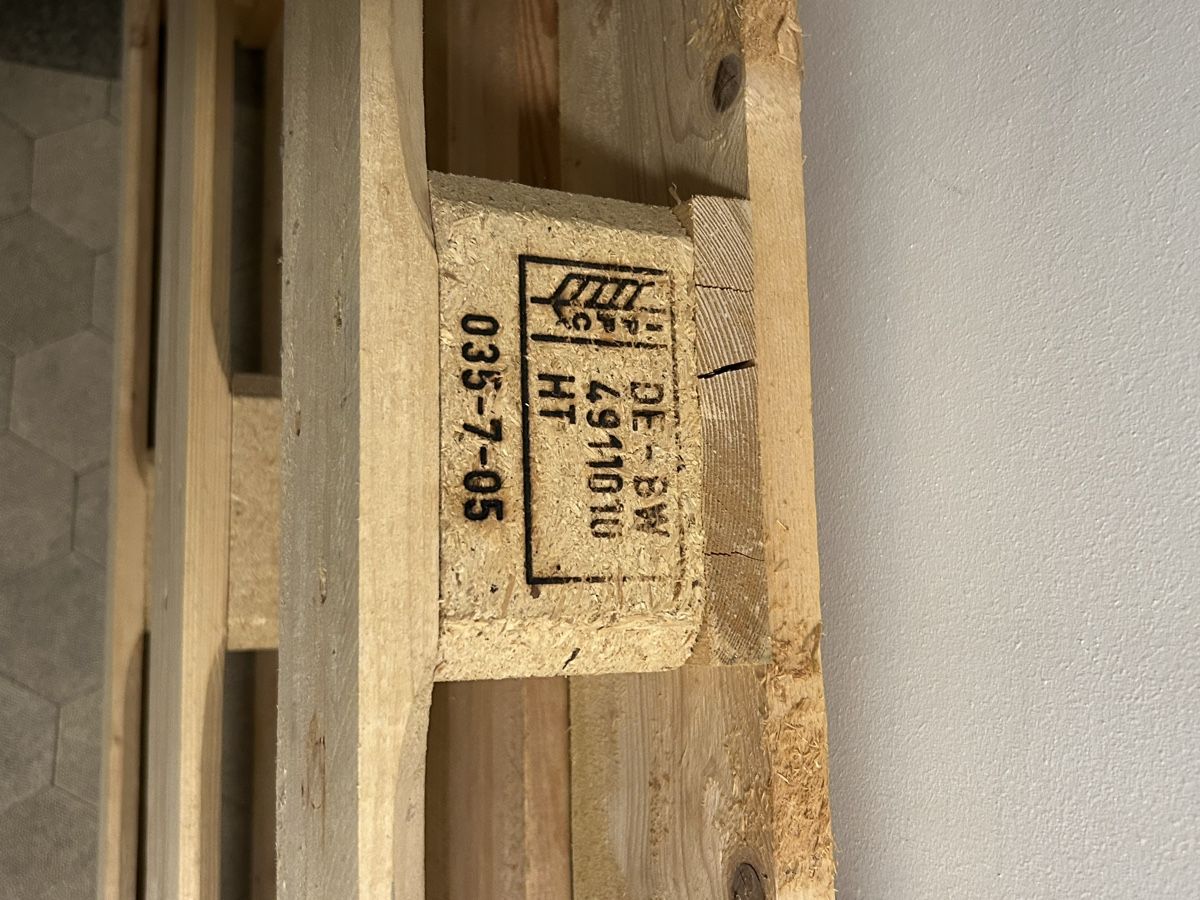 Paletten: Europalette  – Gebraucht aus Zürich von vdwetering 2