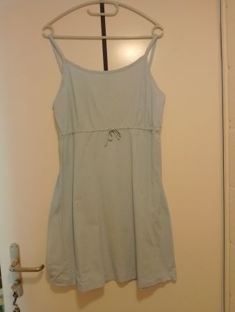 Feminimes,verspieltes Sommerkleid in Grösse M .