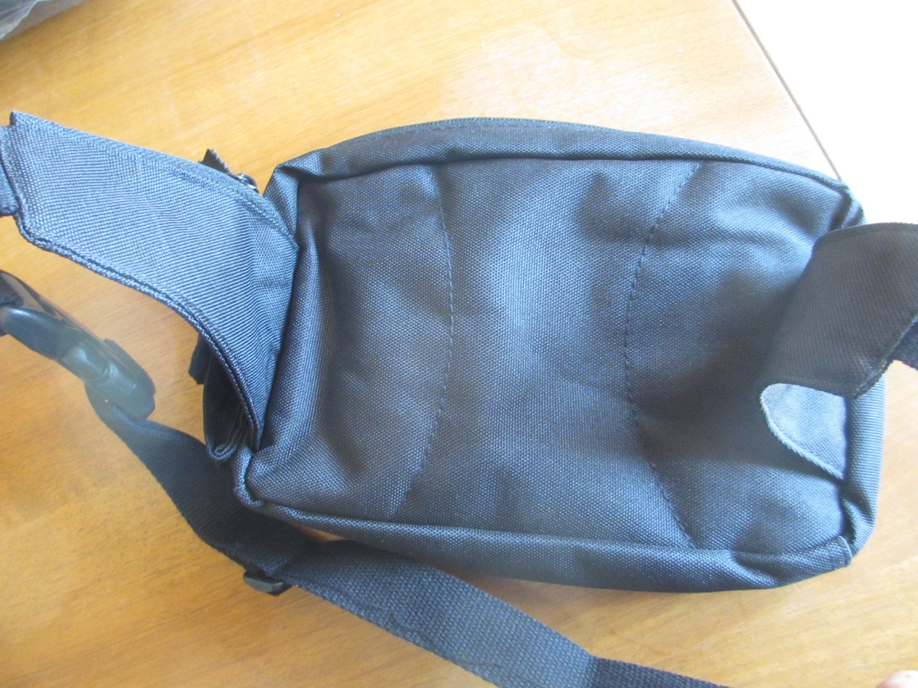 Borse: Bauchtasche / Gürteltasche - neu! – Nuovo e nell'imballaggio originale da Herisau venduto da fan_h9qj 1
