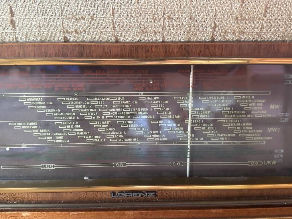 Radio: Radio ancienne Marque Lorenz  – Usato da Sorens venduto da car_j95c