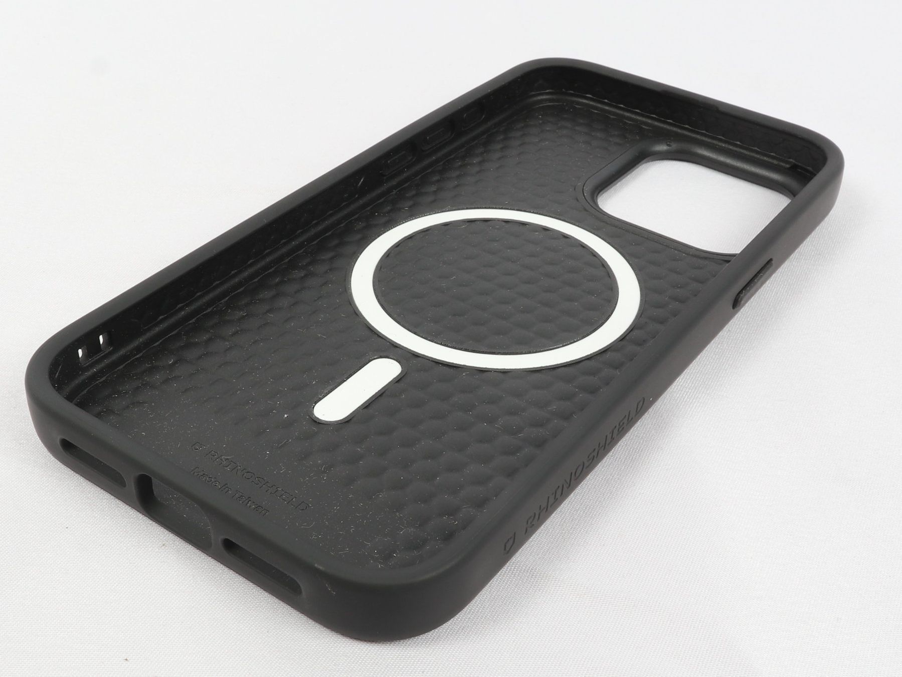 Cover & Protezioni schermo: RHINOSHIELD SolidSuit iPhone 15 ProMax Black – Nuovo (secondo la descrizione) da Steinen venduto da Restwert_Steinen 9