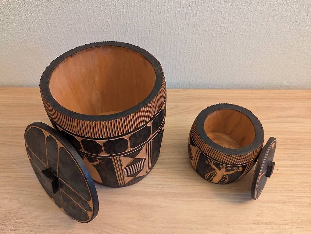 Tutte le decorazioni: Boites en baobab (Madagascar) – Usato da Lausanne venduto da Fabien013 2