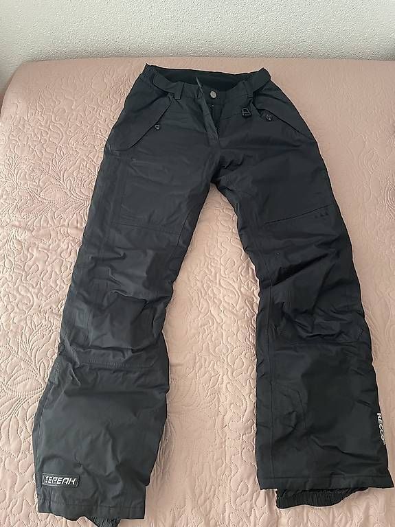 Sci: Kinderskijacke und Hose – Usato da Münsingen venduto da JelenaHodak 2