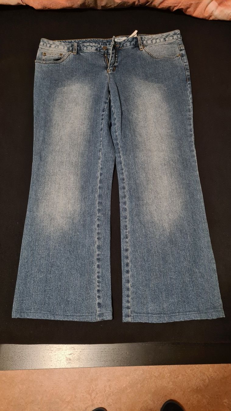 Jeans: Jeans – Gebraucht aus Trimbach von Meily2