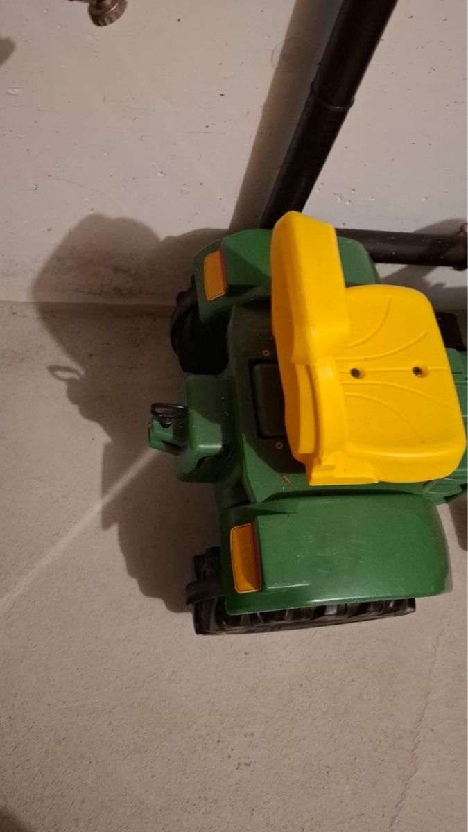 John Deere Trattori: John Deere Traktor Spielzeug – Usato da Holderbank AG venduto da maite2025 2