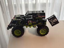 LEGO Technic 42118 Monster Jam Grave Digger